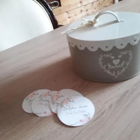 Besonderer Art شقة