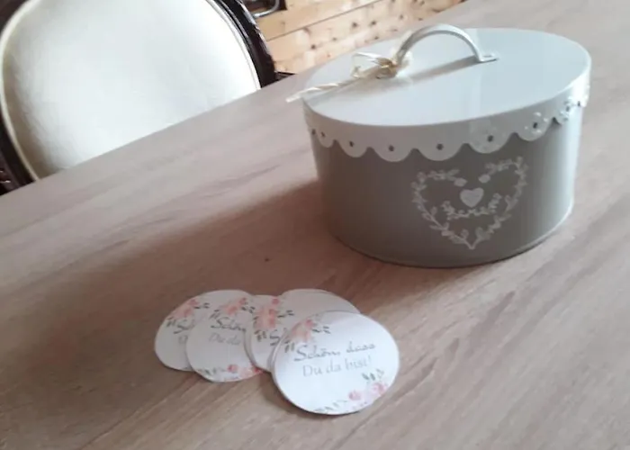 Besonderer Art Apartman